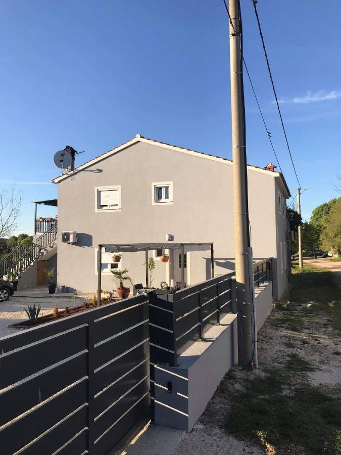 Apartmani Dokic Bale Extérieur photo